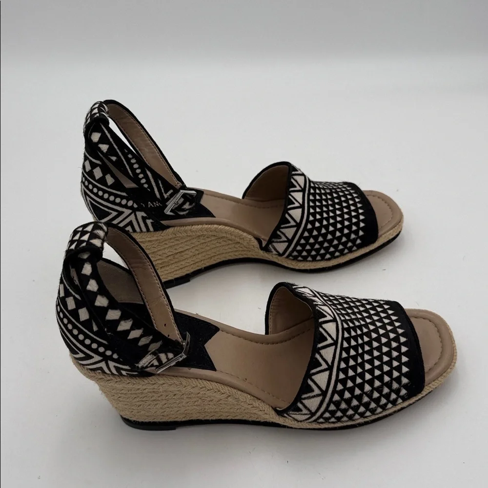 Enzo Angiolini Black Cream espadrille Wedges women sandals 10M caw hair Aztec